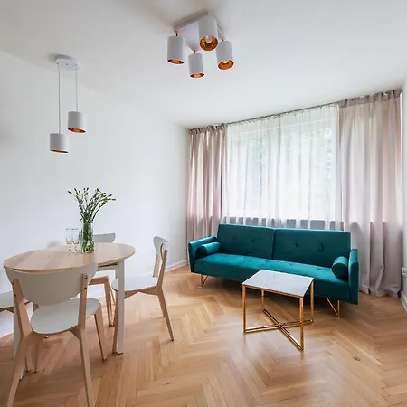 Apartamento Solec 79a Prywatne Mieszkanie Z Oddzielna Sypialnia I Prywatnym Miejscem Parkingowym Samodzielne Zameldowanie! Self Check-in System! Varsovia